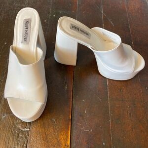 Steve Madden Jungle White Platform Mule Pumps